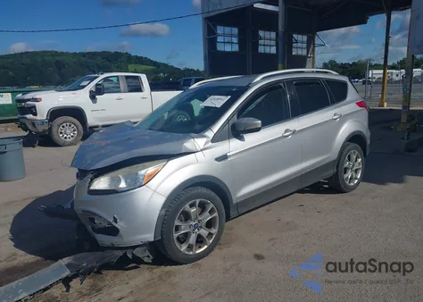 2014 Ford Escape Titanium z USA, uszkodzony, nr VIN 1FMCU9J92EUA53779